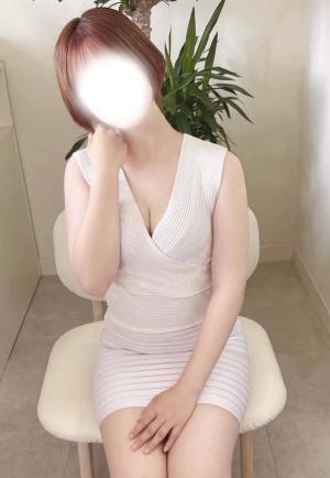 新人みお（研修生）